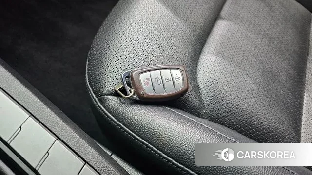 Hyundai Avante AD id 3134534 из Кореи 10