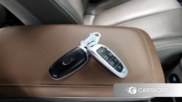 Hyundai Ionic 5 id 3416787 из Кореи 10