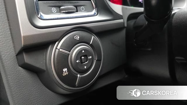 Ssangyong The New Korando Sports id 4574657 из Кореи 10