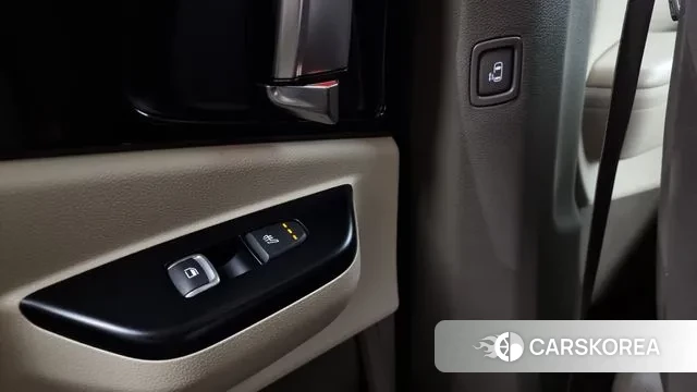 Kia Carnival 4th generation id 3212886 из Кореи 10