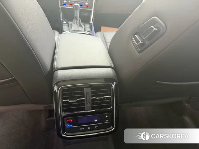 Volkswagen Passat id 4359154 из Китая 10