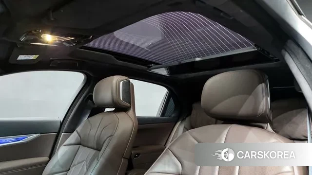 BMW 7 Series (G70) id 2974490 из Кореи 10