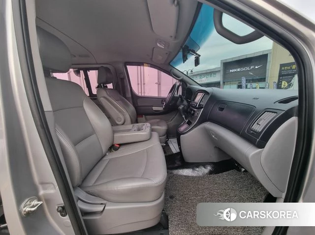 Hyundai The New Grand Starex id 4225803 из Кореи 10