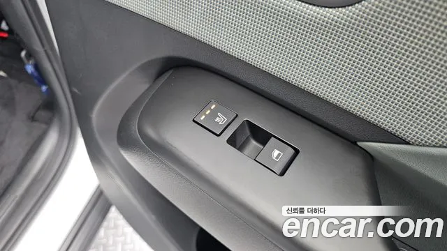 Hyundai Kona (SX2) id 2832166 из Кореи 10