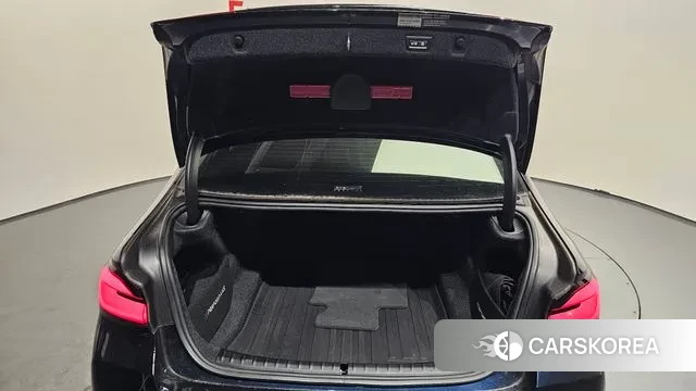 BMW 5 Series (G30) id 3591382 из Кореи 10