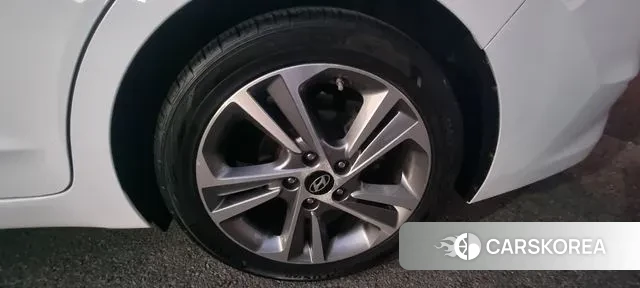 Hyundai Avante AD id 3460146 из Кореи 10