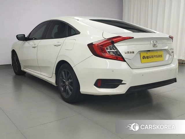 Honda Civic id 4365902 из Китая 10