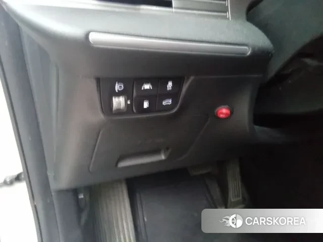 Hyundai The New Grandeur IG id 3300547 из Кореи 10