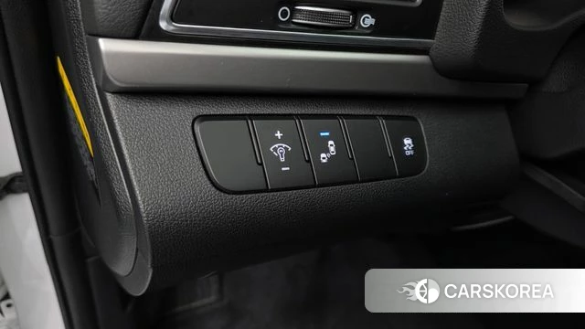 Hyundai Avante AD id 3899820 из Кореи 10