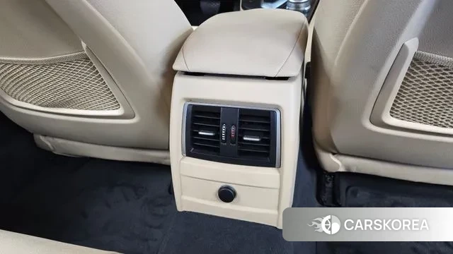 BMW 3 Series (F30) id 3357424 из Кореи 10