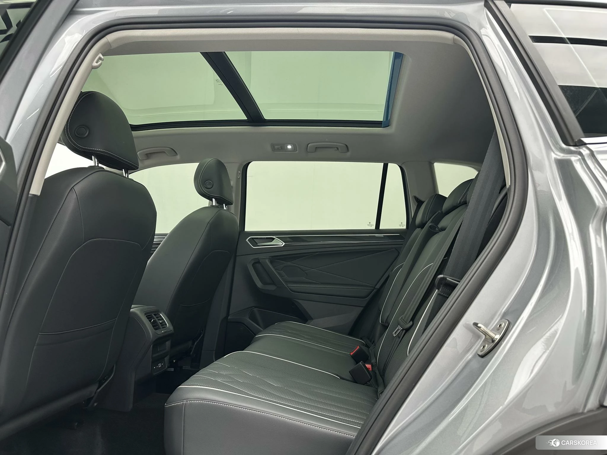 Volkswagen Tiguan L id 4514873 из Китая 10
