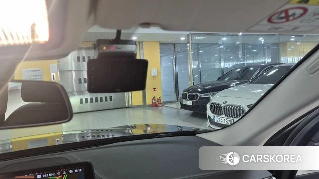 BMW 5 Series (G30) id 4388528 из Кореи 10