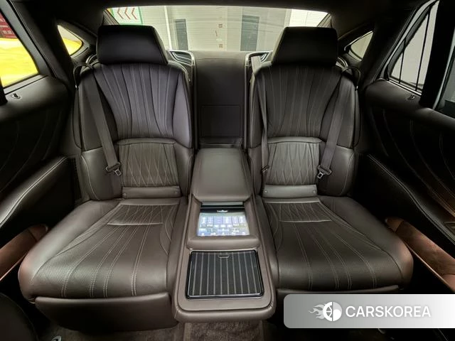 Lexus LS id 4254666 из Китая 10