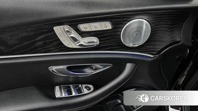 Mercedes-Benz E-Class W213 id 4284483 из Кореи 10