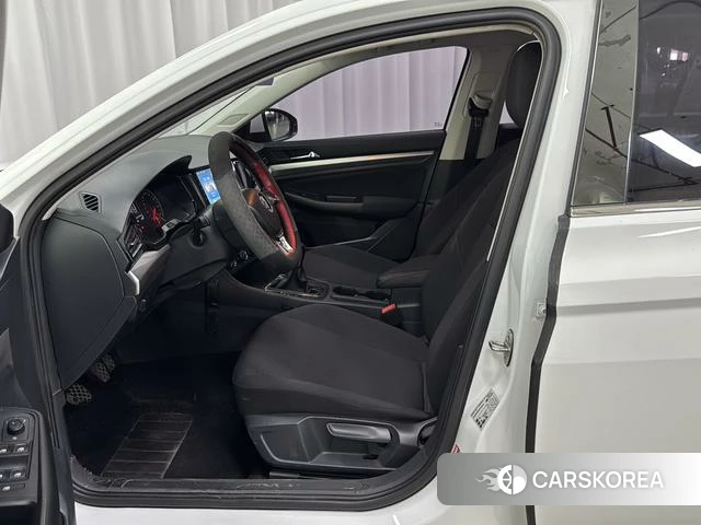 Volkswagen Bora id 4221873 из Китая 10