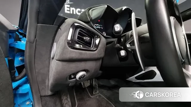 Aston Martin Vantage 2nd Generation id 3499447 из Кореи 10