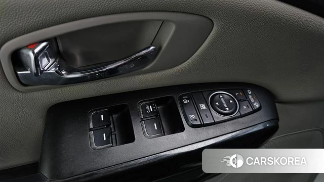 Kia The New Carnival id 4658108 из Кореи 10