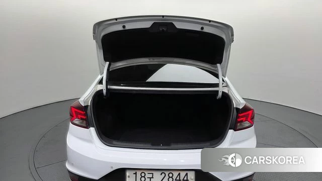 Hyundai The New Avante AD id 4508245 из Кореи 10