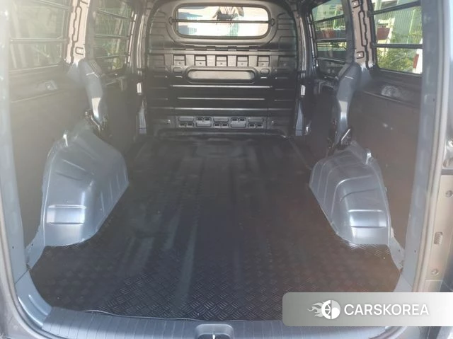 Hyundai Staria id 4393570 из Кореи 10