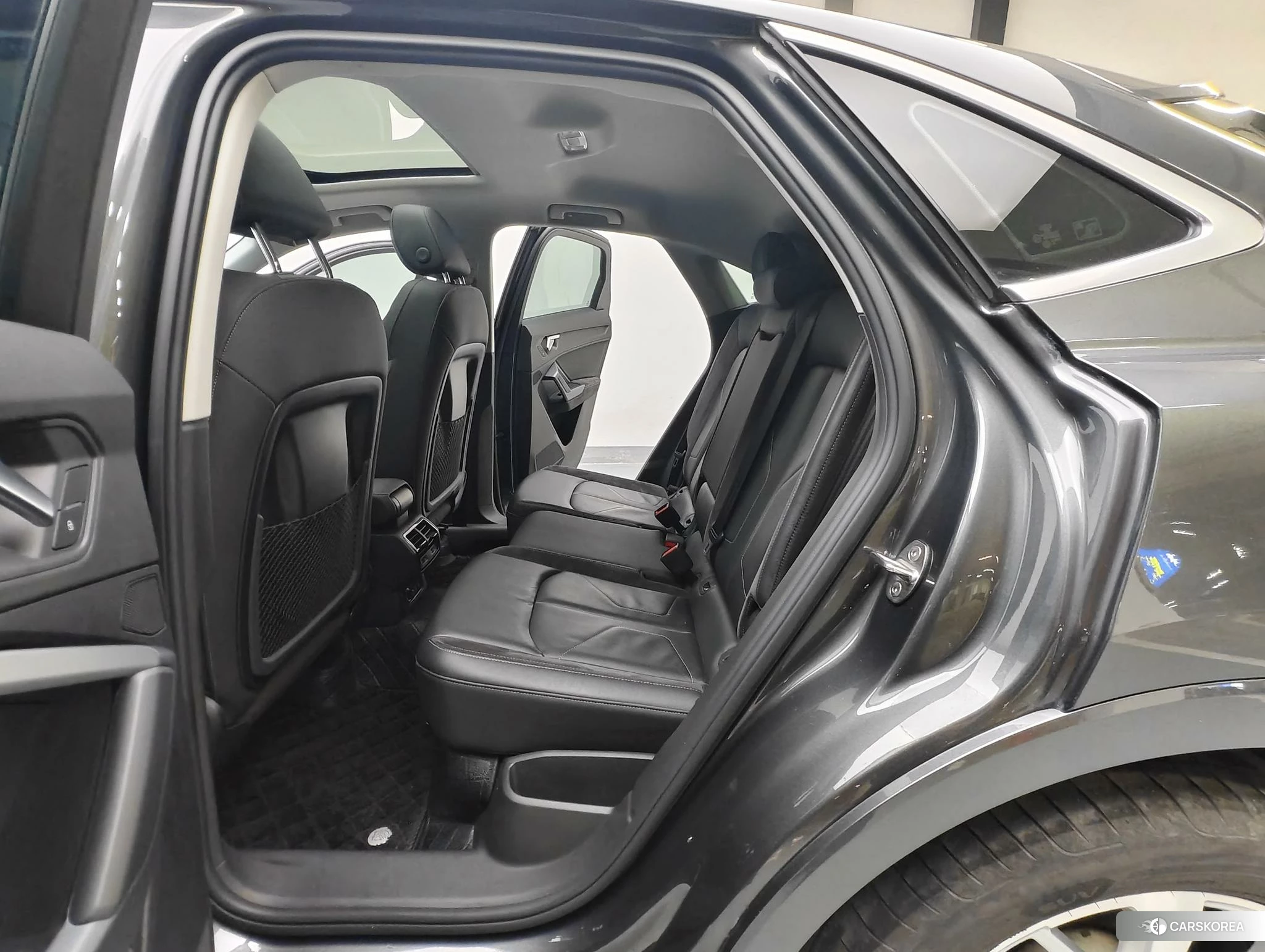 Audi Q3 Sportback id 4452033 из Китая 10