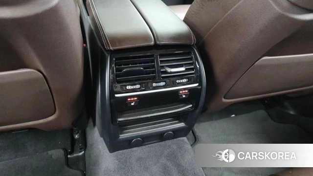 BMW 5 Series (G30) id 4448122 из Кореи 10