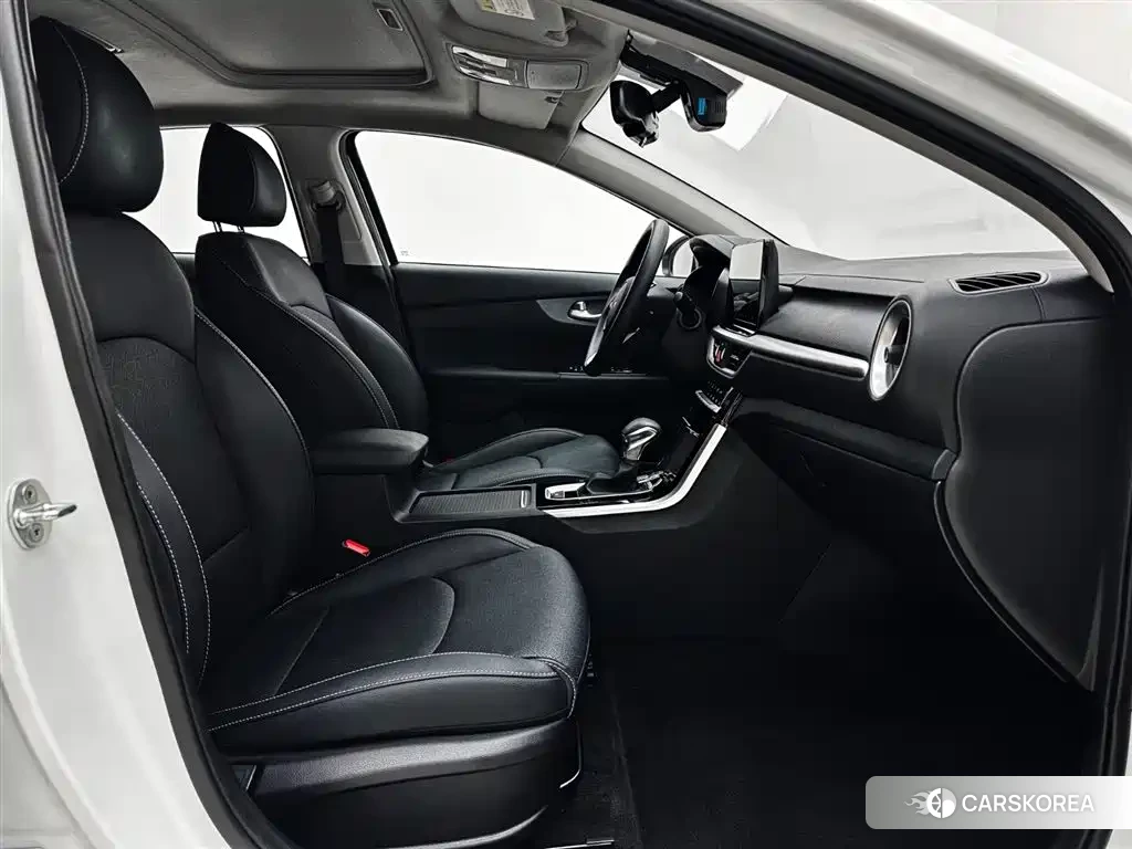 Kia K3 id 4547981 из Китая 10
