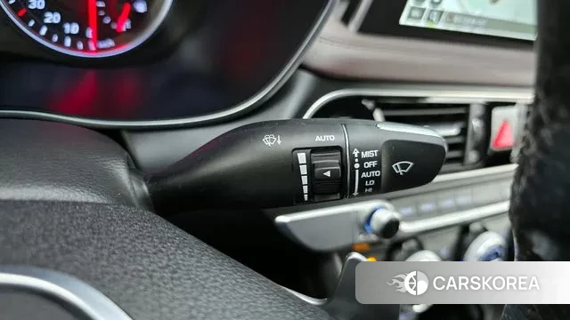 Genesis G70 id 3396941 из Кореи 10