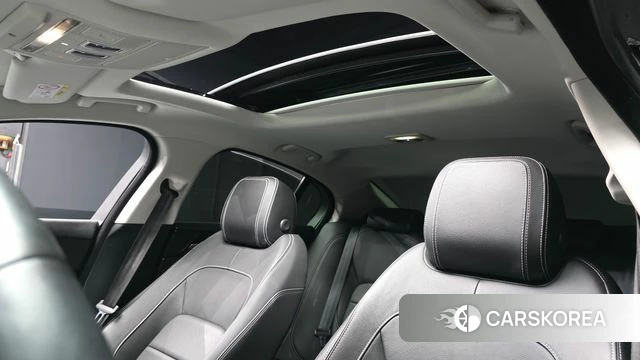 Jaguar XE id 3813932 из Кореи 10