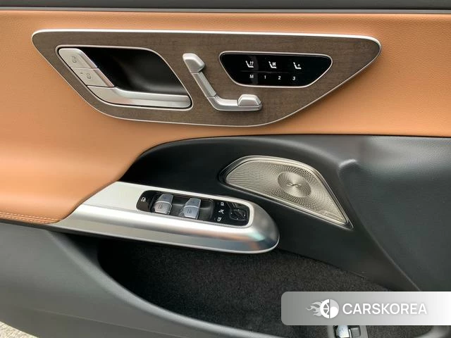 Mercedes-Benz E-class id 4299591 из Китая 10