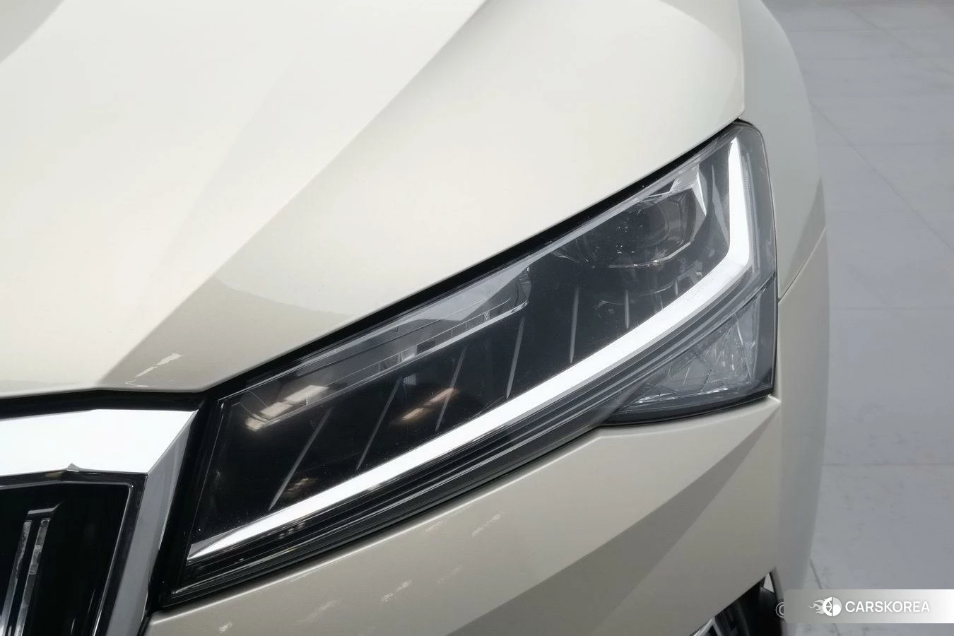 Skoda Superb id 4437913 из Китая 10