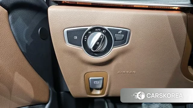 Mercedes-Benz E-Class W213 id 3690650 из Кореи 10