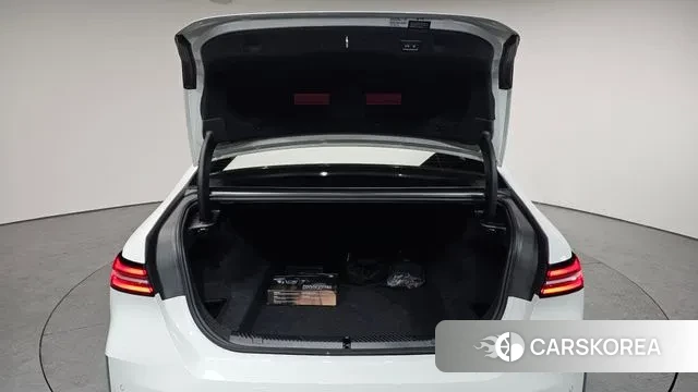 BMW 5 Series (G60) id 3610048 из Кореи 10