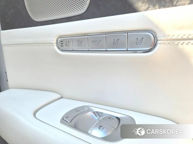 Genesis G90 (RS4) id 4443398 из Кореи 10