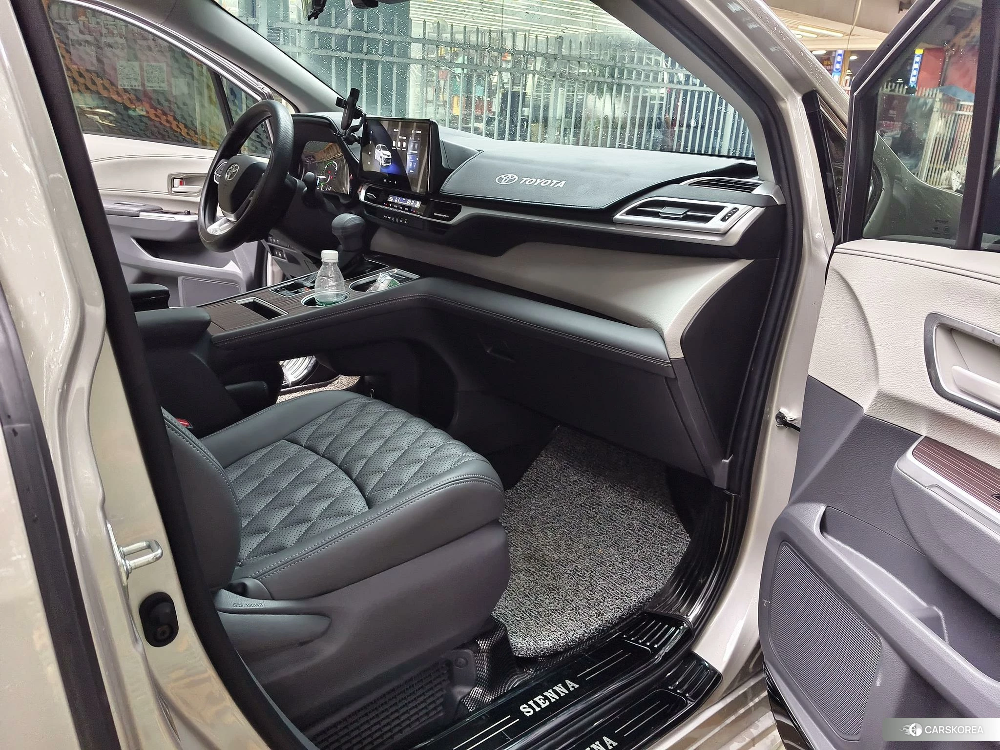 Toyota Sienna id 4514021 из Китая 10