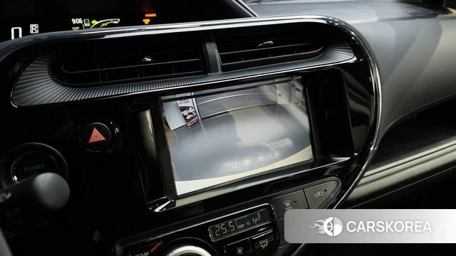 Toyota Prius C id 3966429 из Кореи 10