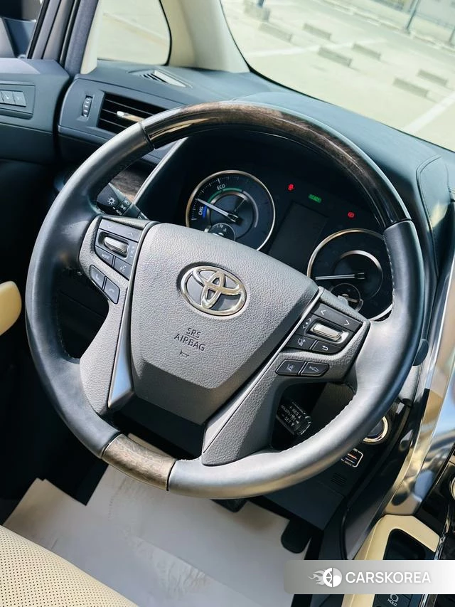 Toyota Elfa id 3908354 из Китая 10