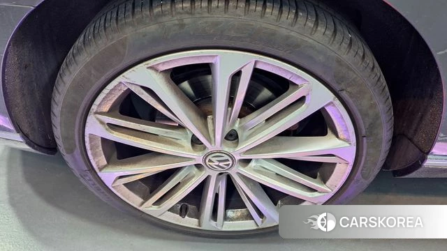 Volkswagen Passat GT (B8) id 4318073 из Кореи 10