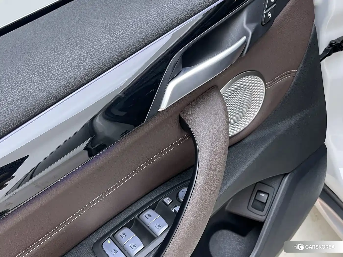 BMW X1 id 4685949 из Китая 10