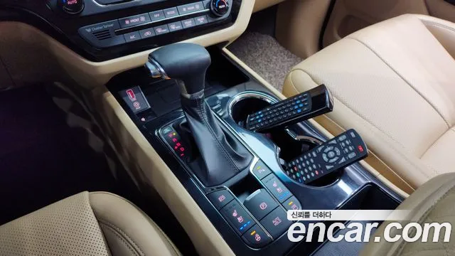 Kia The New Carnival id 2660453 из Кореи 10