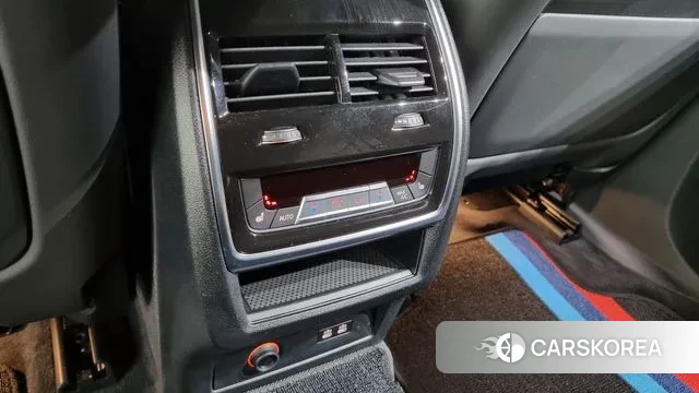 BMW XM (G09) id 2883939 из Кореи 10