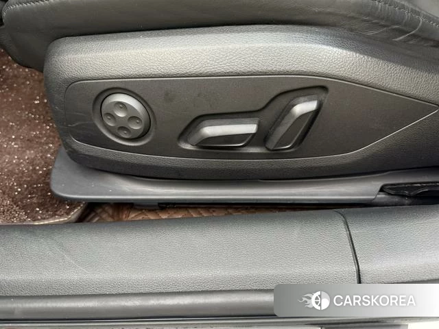 Audi A4L id 4263688 из Китая 10