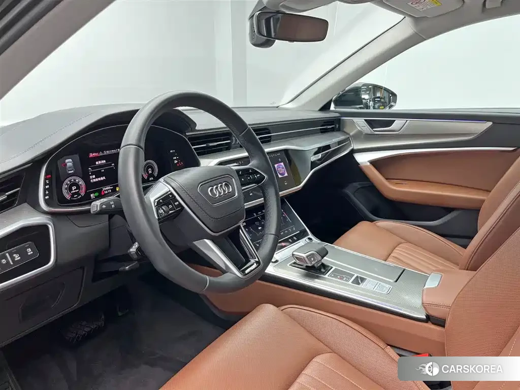 Audi A6L id 4559754 из Китая 10