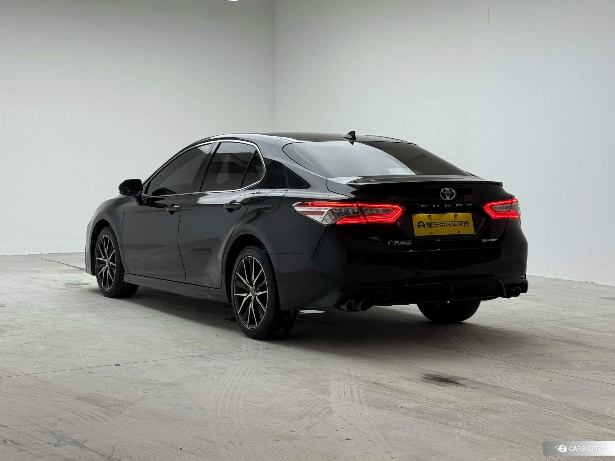 Toyota Camry id 4513791 из Китая 10
