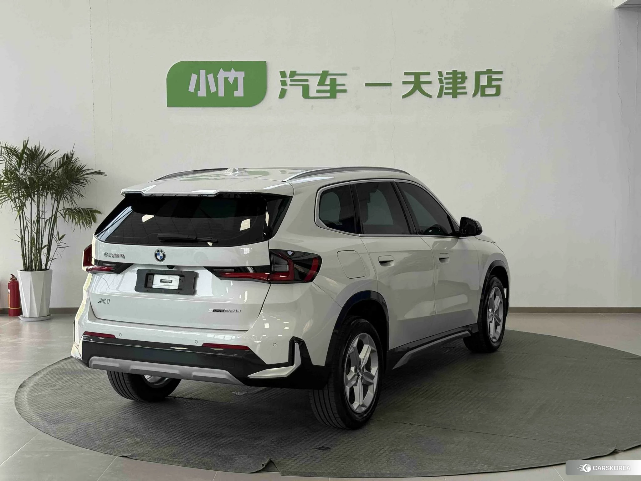 BMW X1 id 4498589 из Китая 10