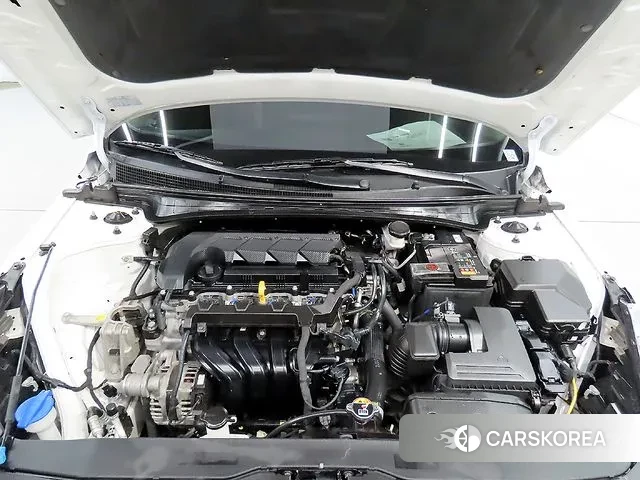 Hyundai Avante (CN7) id 3232580 из Кореи 10