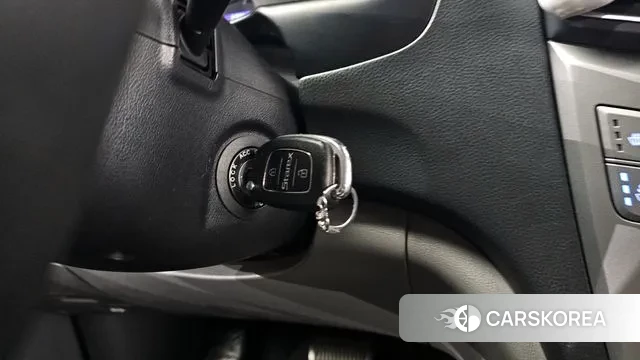 Hyundai The New Grand Starex id 3134263 из Кореи 10