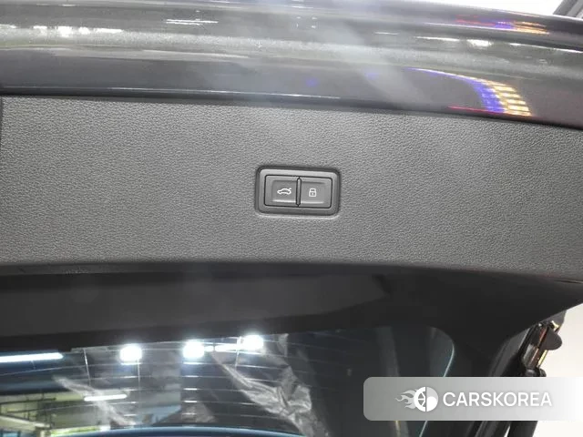 Audi Q8 (4M) id 3054069 из Кореи 10