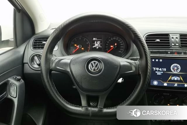 Volkswagen Polo id 4210598 из Китая 10
