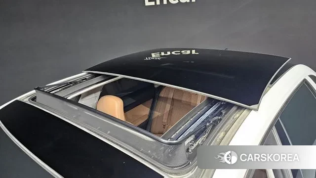 Hyundai Grandeur Hybrid (GN7) id 3452477 из Кореи 10