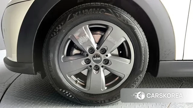 Mini Cooper id 3213020 из Кореи 10